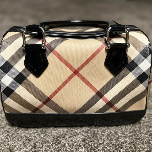 Burberry “Bowling Bag” - Picture 3 of 7